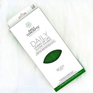 🔴 DAILY CONCEPTS Leaves of Life Silicone Body Scrubber